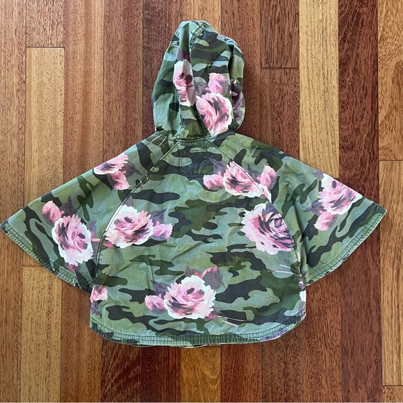 GAP Kids Floral camo parka poncho, Size 4T - Picture 5 of 7
